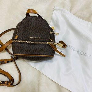 Rhea Mini Logo Backpack 2024 favors
